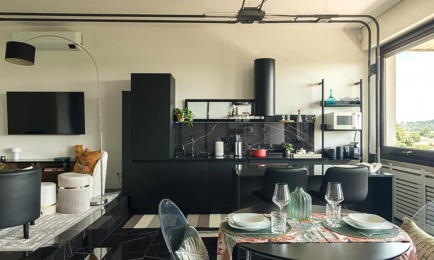 Вилла La Hills Luxury Loft Пуэньяго