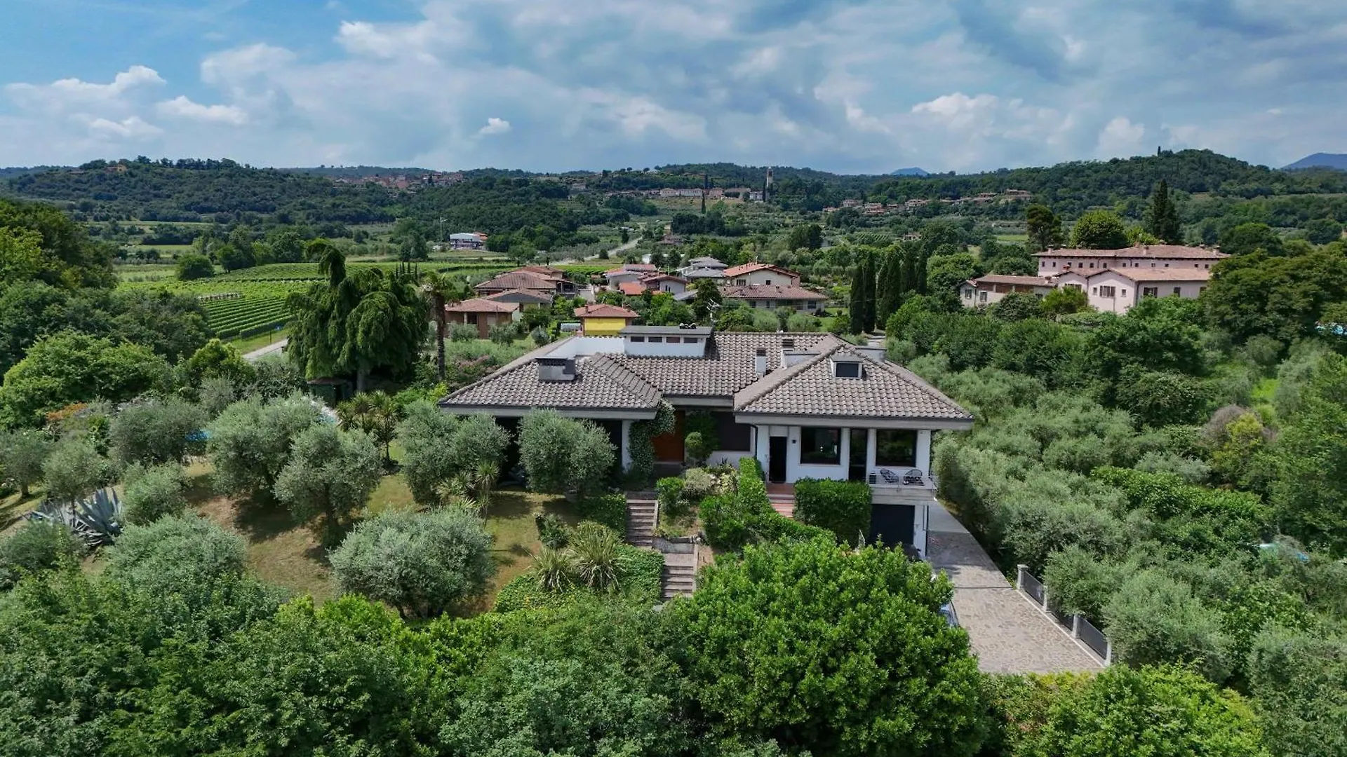 Вилла La Hills Luxury Loft Пуэньяго Италия
